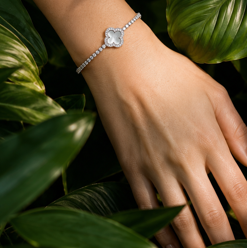Pearl Clover Radiance Bracelet